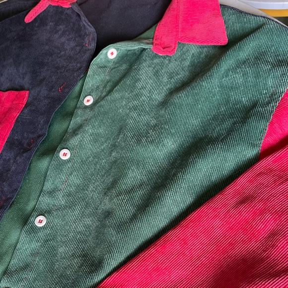 🏷️2/$20 - Courdoroy Colour Blocking Collared Button Up - Size S - Picture 3 of 5